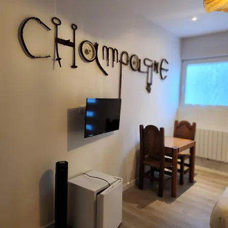 招待所 Privees Hyper-centre Lit 160x200cm 埃佩尔奈