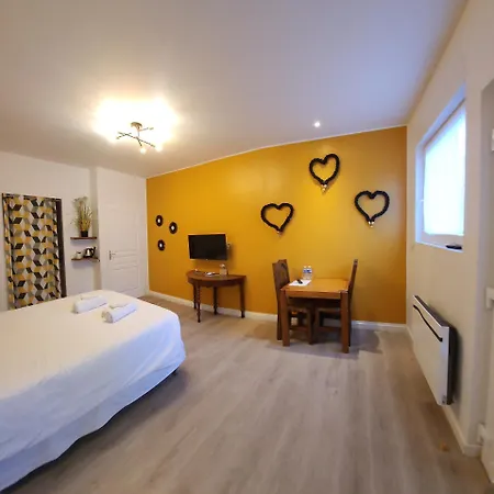 招待所 Privees Hyper-centre Lit 160x200cm 埃佩尔奈