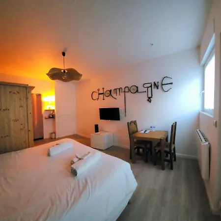 Privees Hyper-centre Lit 160x200cm 埃佩尔奈