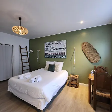 招待所 Privees Hyper-centre Lit 160x200cm 3*